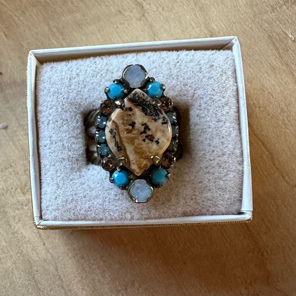 Sorrelli ring